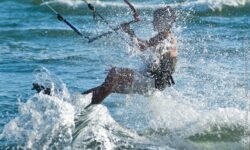 Spiaggia: kite e cani